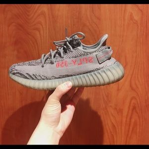 Yeezy Boost 350 Beluga 2.0 Size 9